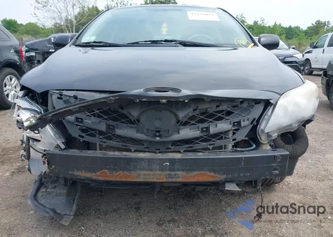 2011 Toyota Corolla S z USA, uszkodzony, nr VIN 2T1BU4EEXBC733044